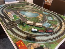 HORNBY OO GAUGE PASSENGER AND